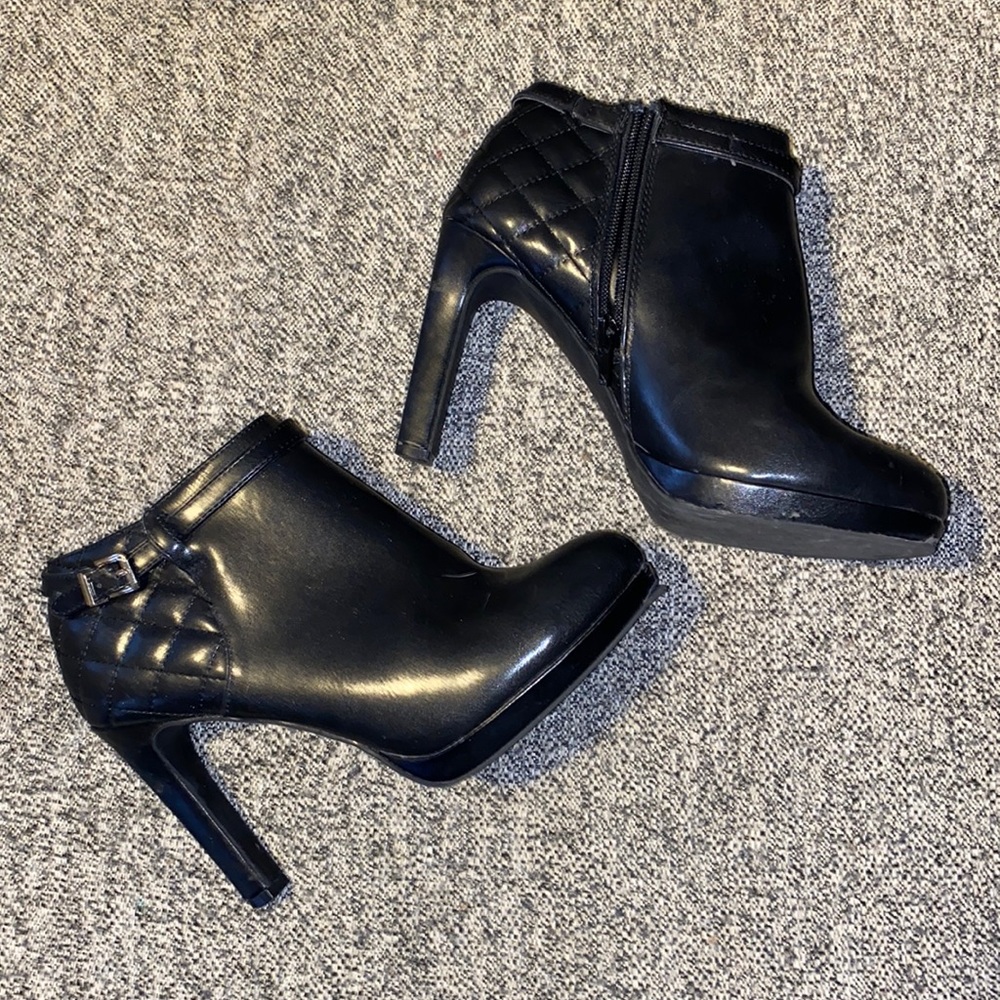 Kelly & Katie Black Quilted Booties